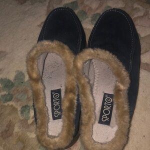 Sporto Black Slippers with Tan Trim